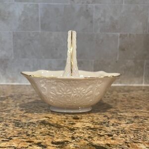 Lenox Elegant Cream Ceramic Basket with Gold Trim